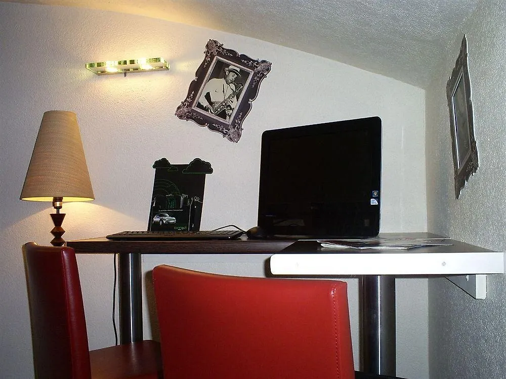 Rivoli Hotel