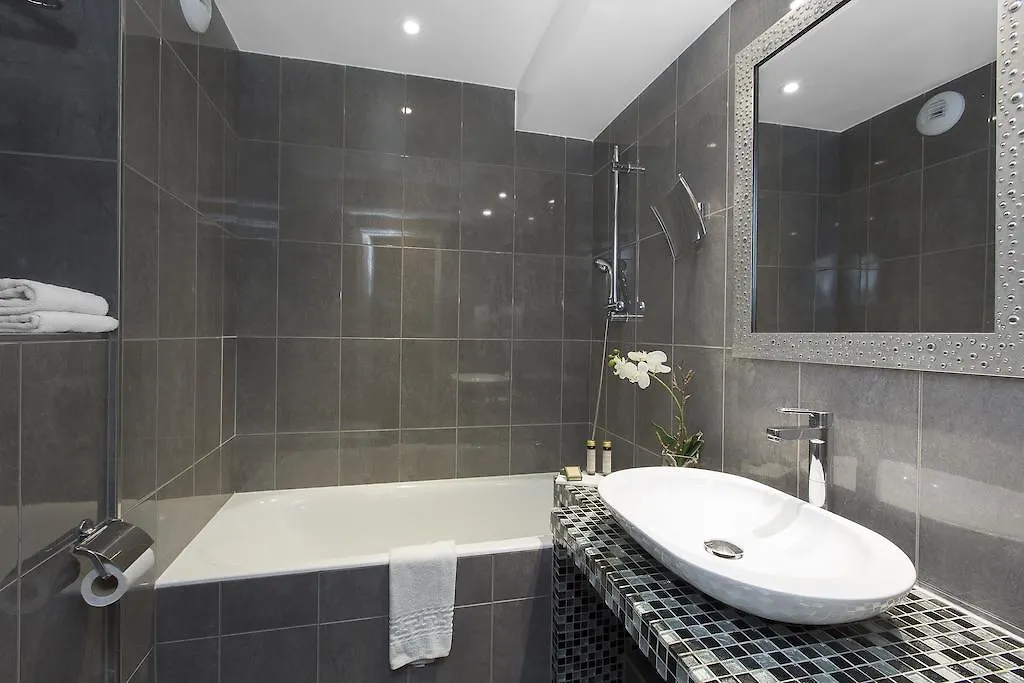 Rivoli Hotel 3*